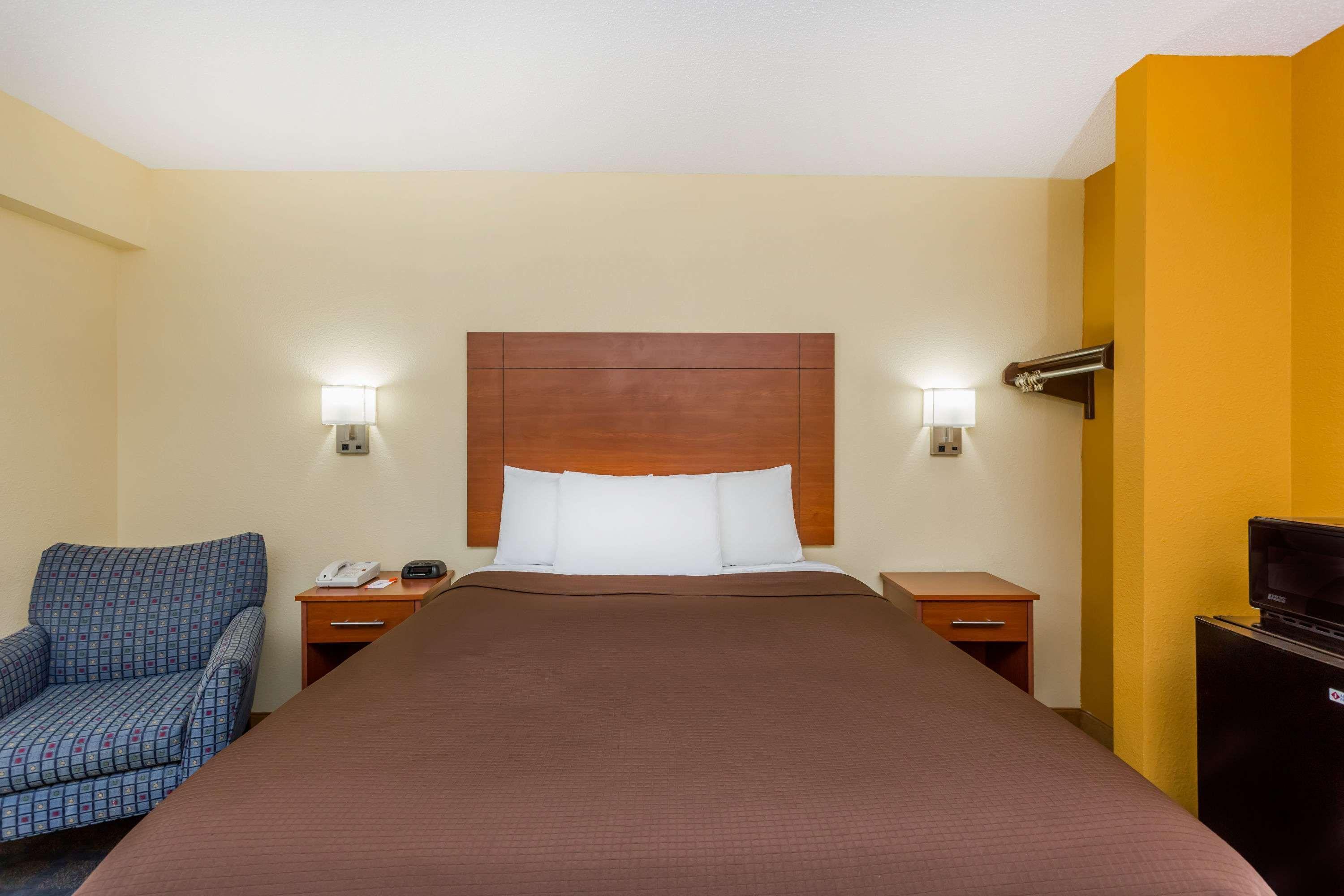 Howard Johnson By Wyndham Spartanburg Expo Center Exteriér fotografie